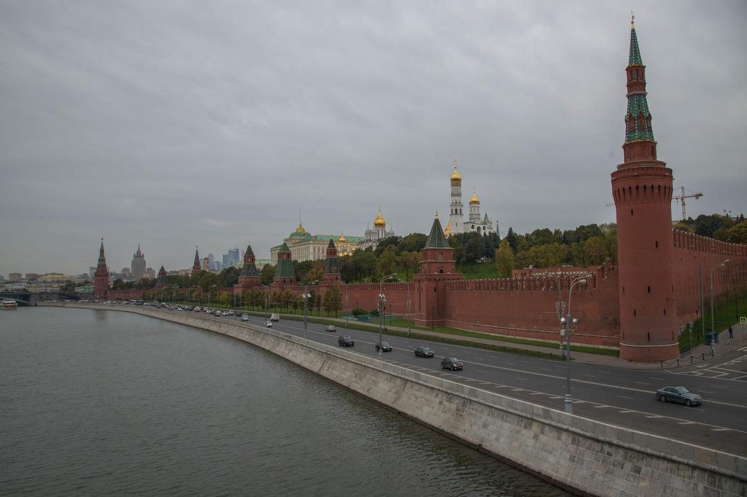 Russia: War Protest Journalist Sentenced in Absentia