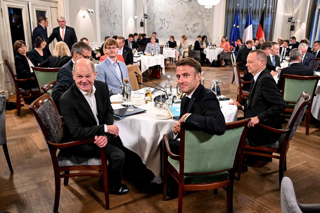 Germany, France Hold Unprecedented Retreat to Smooth EU Diplomacy