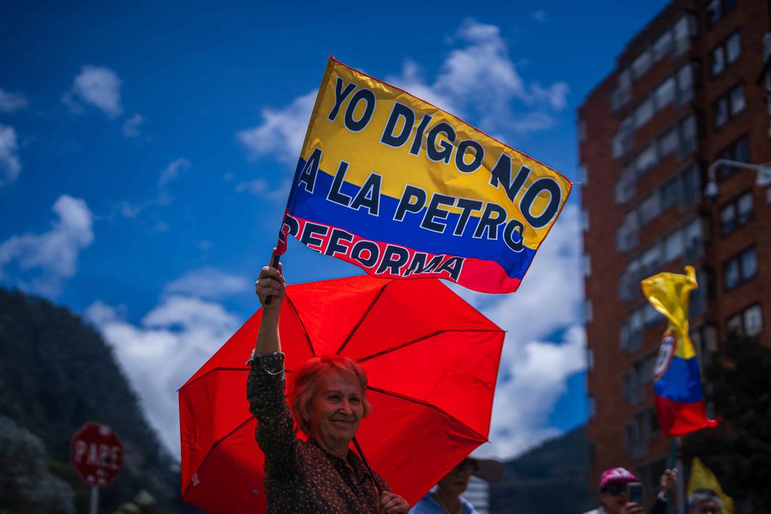 Colombia: Crowds Protest Planned Reforms
