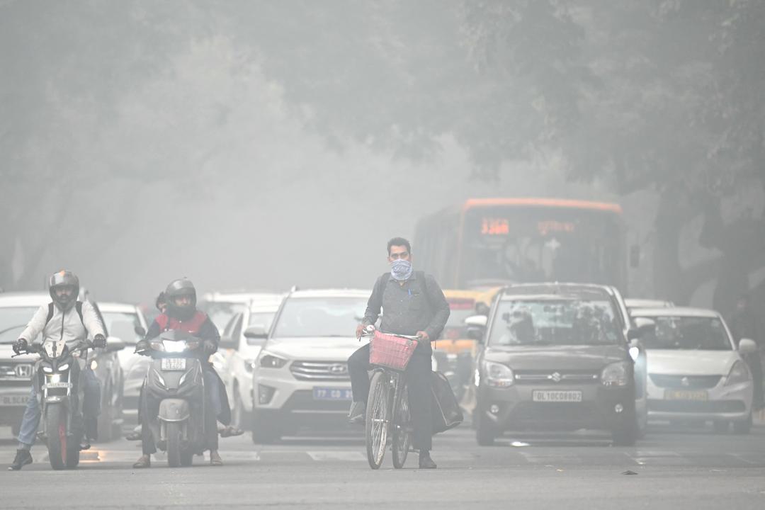 India: New Delhi Chokes as Pollution Hits 50 Times WHO Limit