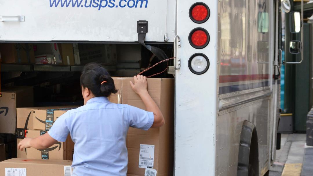 US Postal Service Resumes Accepting China Parcels Amid New Trade Rules
