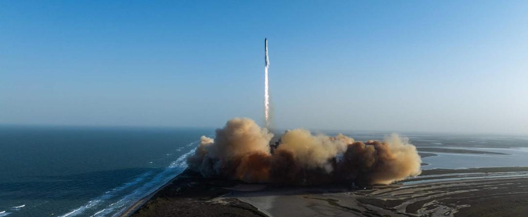 SpaceX Starship Explodes Mid-Flight, Disrupts US Air Traffic