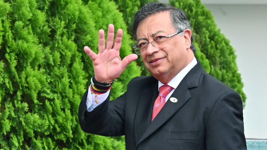 Colombia Suspends Offensive Against FARC Dissidents Despite Ceasefire End