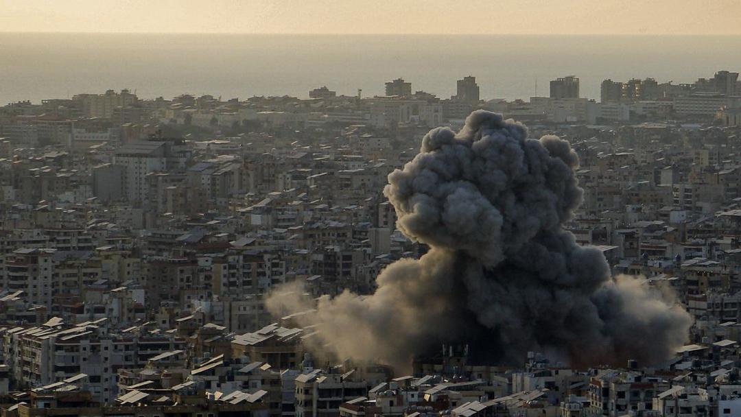 Israel Strikes Beirut Suburb After Issuing Warning