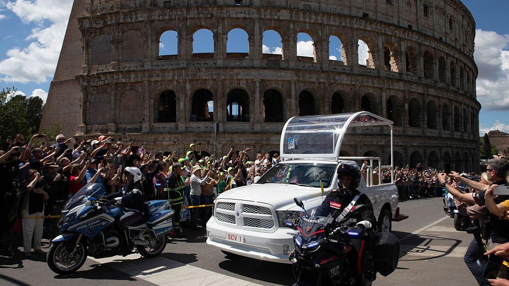 Popemobile Being Converted to  Gaza Clinic