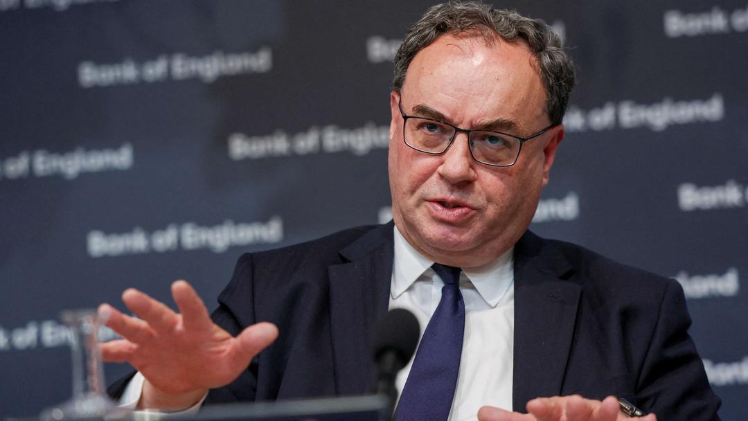 UK Cuts Interest Rates to 4.25%