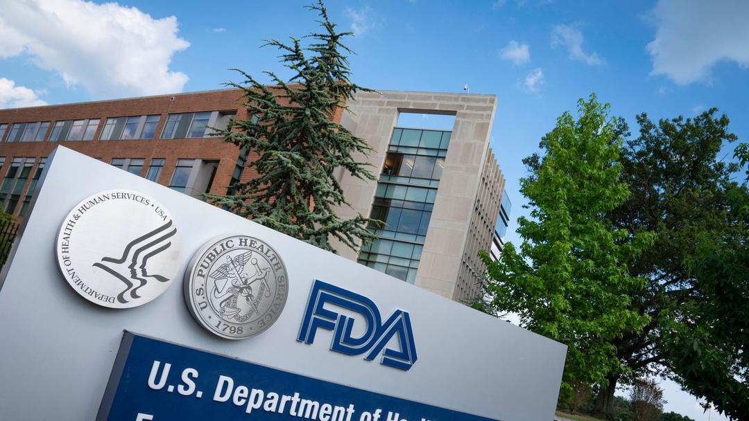 FDA Limits COVID Shots to High-Risk Groups, Elderly