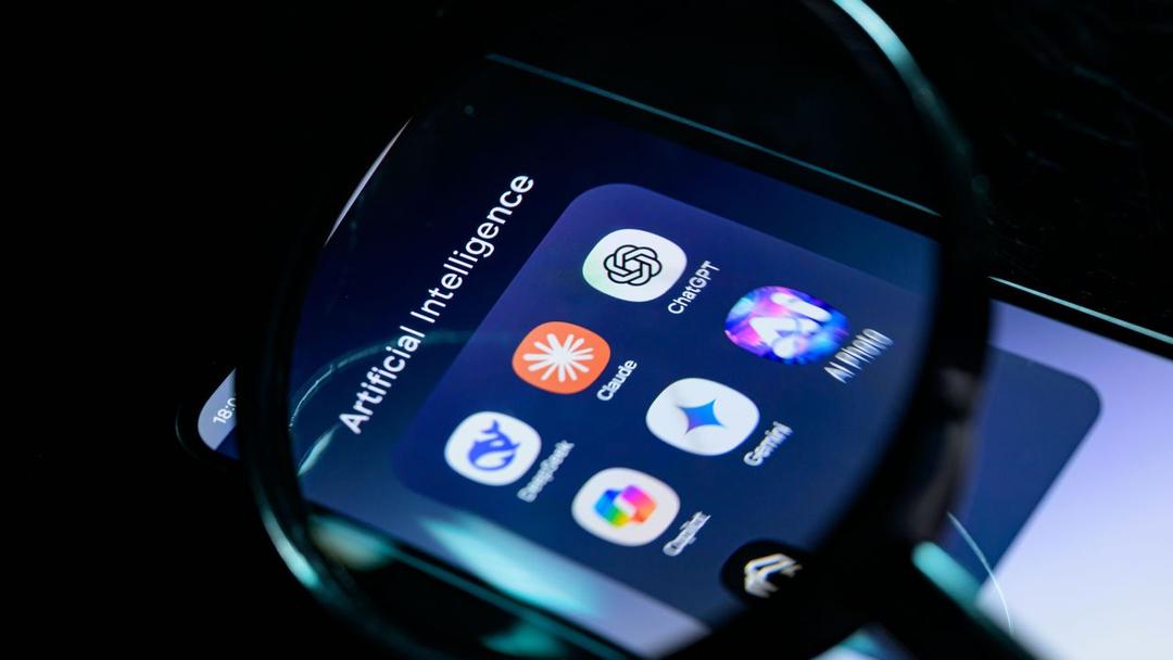 Study: AI Chatbots Vulnerable to 'Jailbreaking'