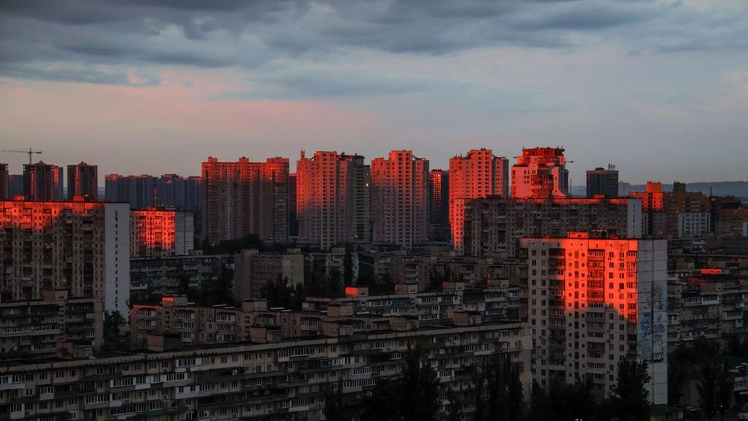 Ukraine Comes Under Russian Attack, Hundreds of More Prisoners Exchanged