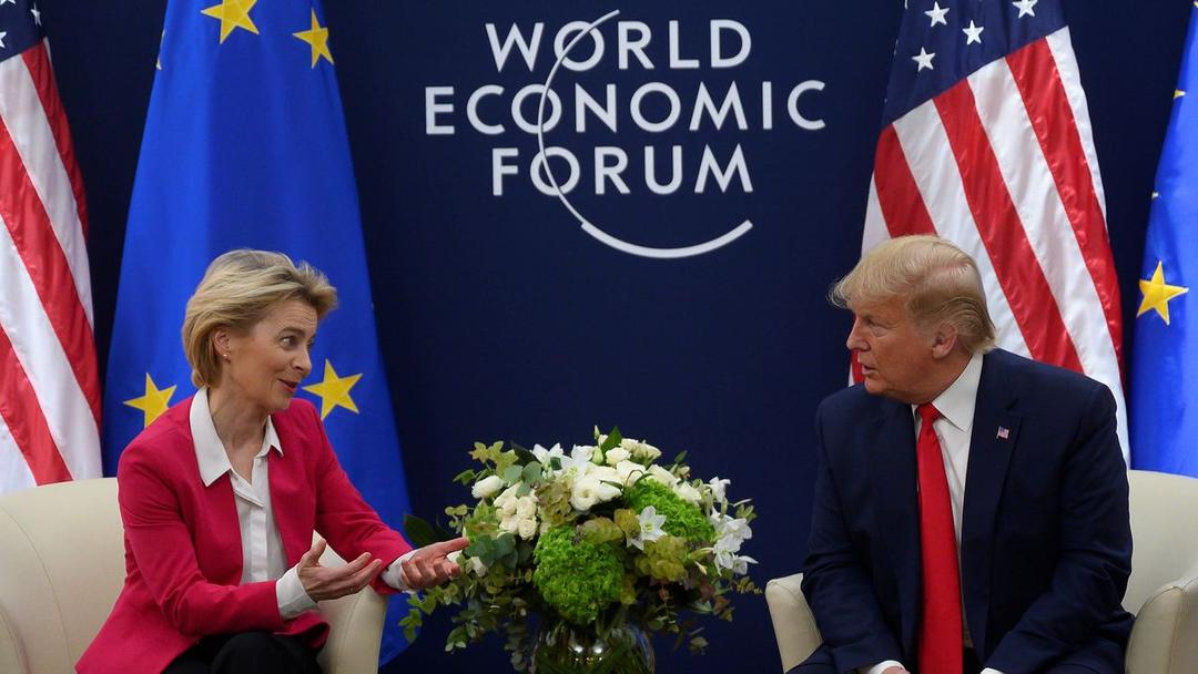 Trump Delays EU Tariff Hike After von der Leyen Call