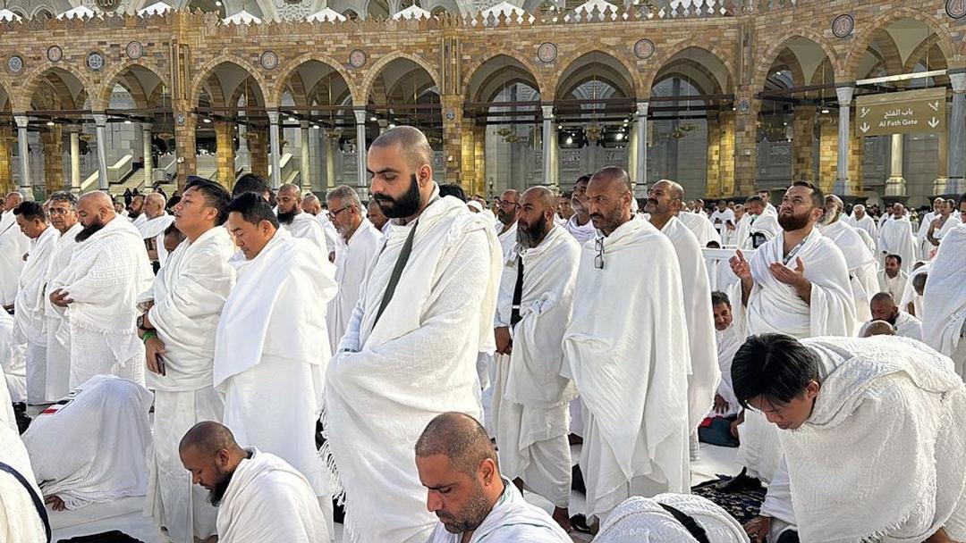 Saudi Arabia Blocks 269,000 Unauthorized Hajj Pilgrims