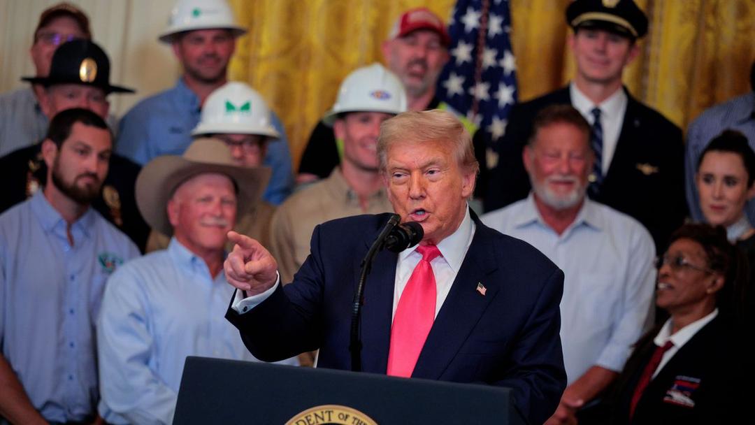 Senate Advances Trump's Tax Bill Despite GOP Opposition