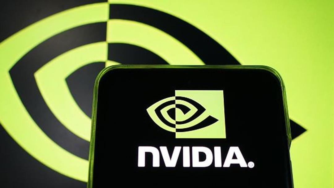 Nvidia Resumes China AI Chip Sales Amid CEO Beijing Visit