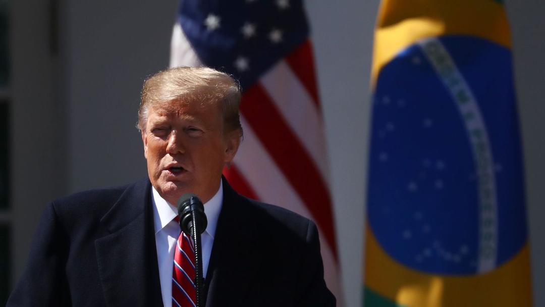 Trump Signs Order Increasing Brazil Tariff to 50%