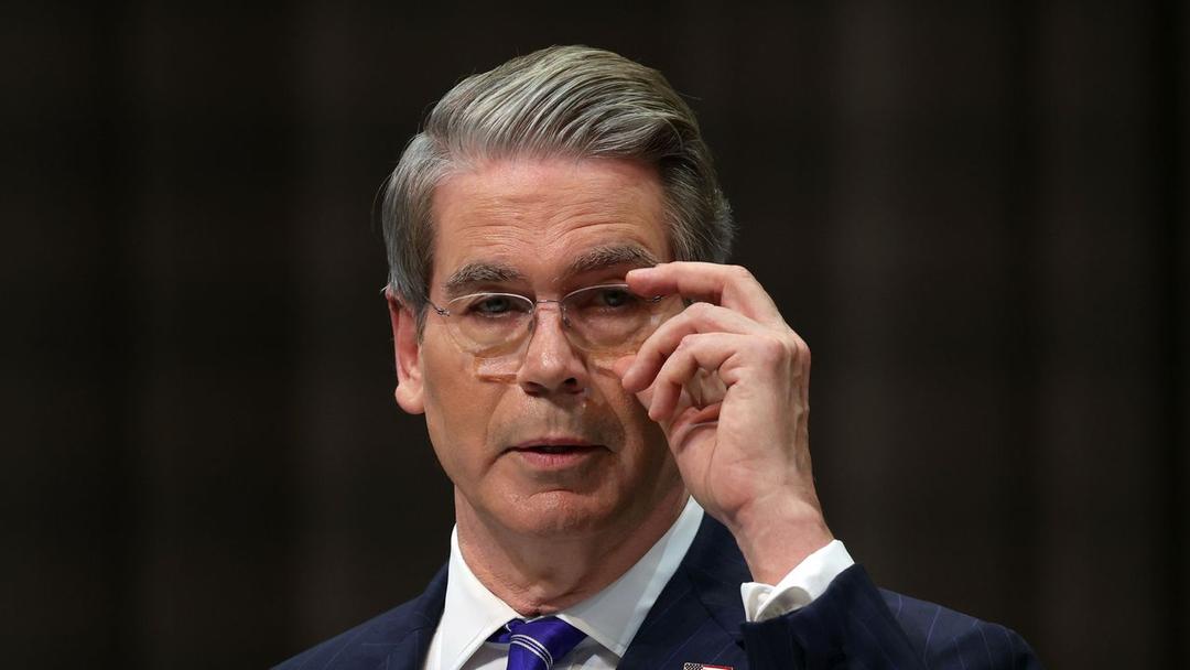 Trump Rules Out Bessent for Fed Chair