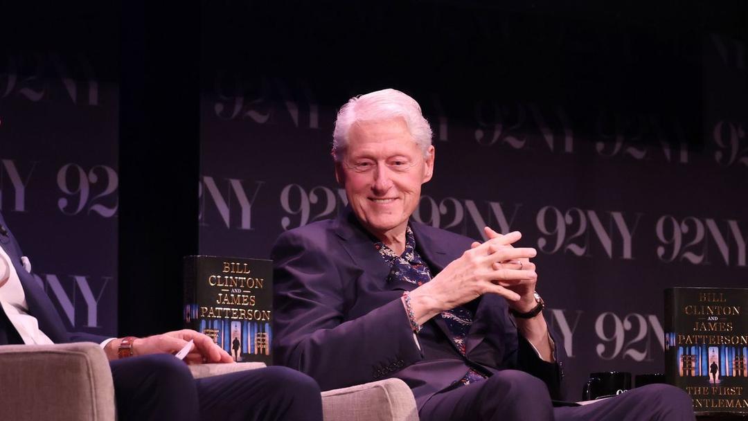 Congress Subpoenas Clintons, Former DOJ Officials in Epstein Probe