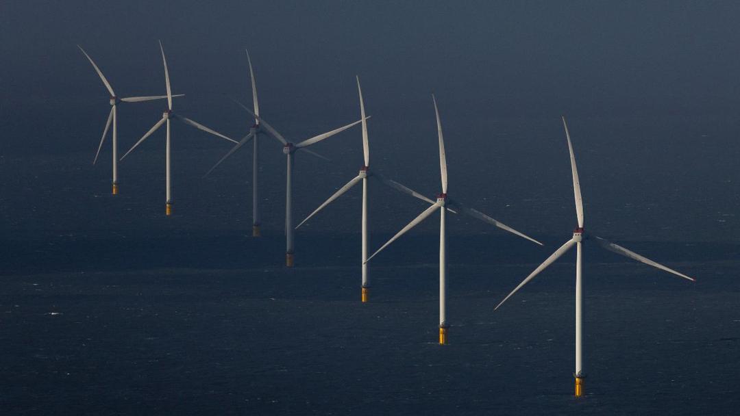 UK Energy Bills Rise 2% as Price Cap Increases to £1,755