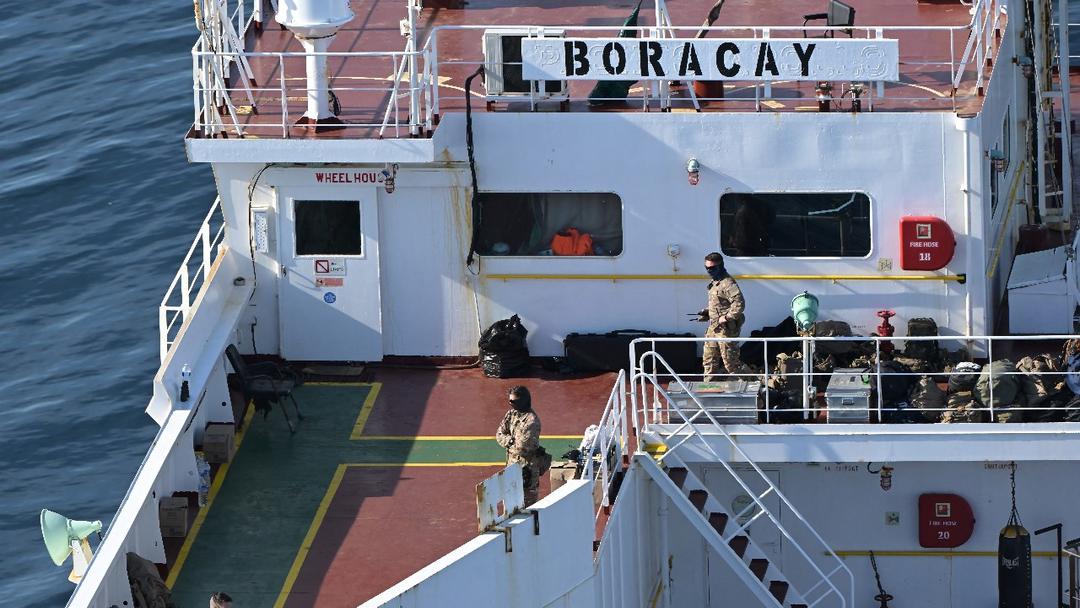 French Military Arrest Two After Boarding Russia-Linked Oil Tanker