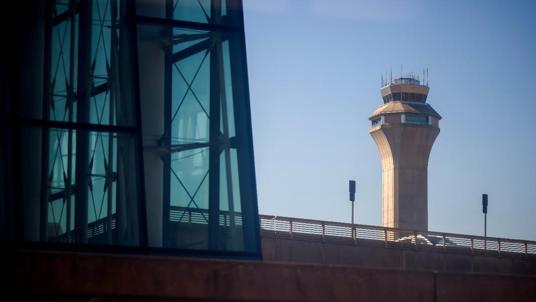 US Govt Shutdown Causes Airport Delays, Controller Shortages