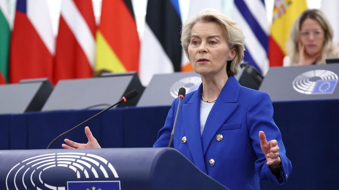 Von der Leyen Says EU 'Must Respond' to Russia's 'Gray Zone' Campaign