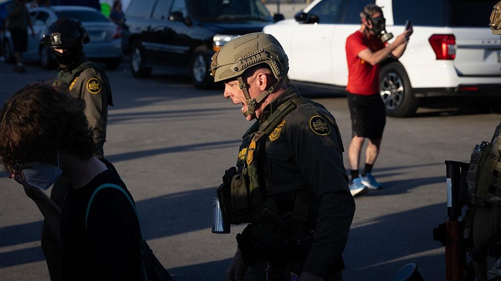 Appeals Court Blocks Judge's Demand for Daily Reports on Border Patrol Chicago Operations