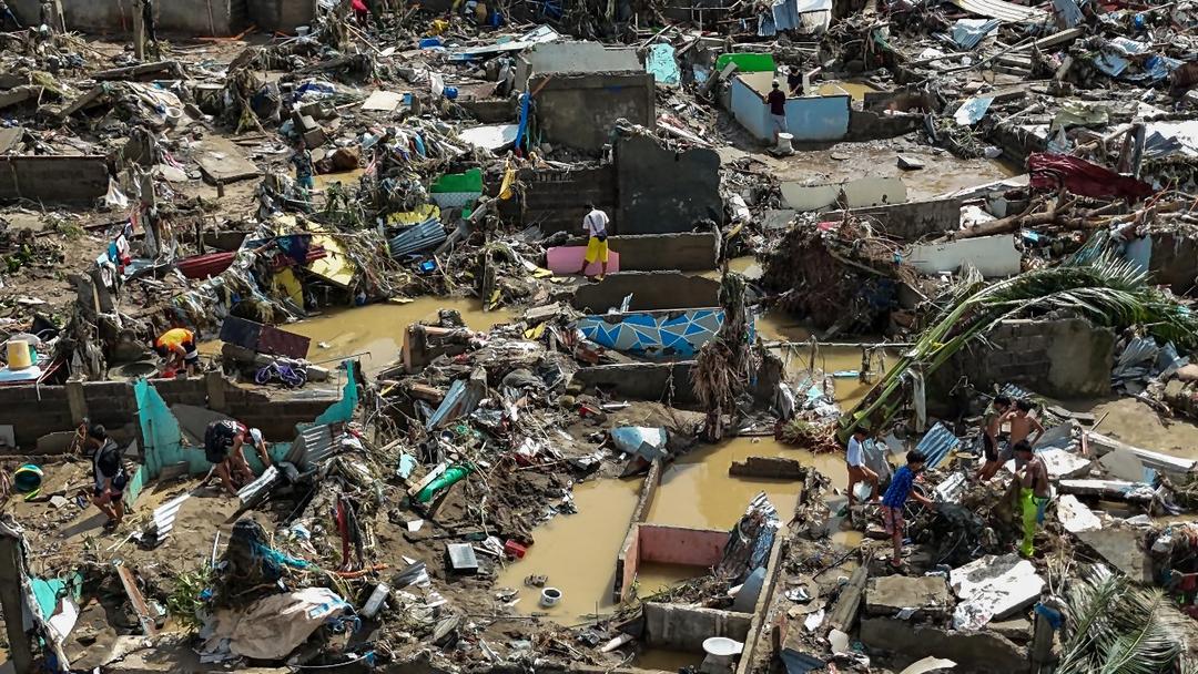 Deadly Typhoon Kalmaegi Strikes the Philippines