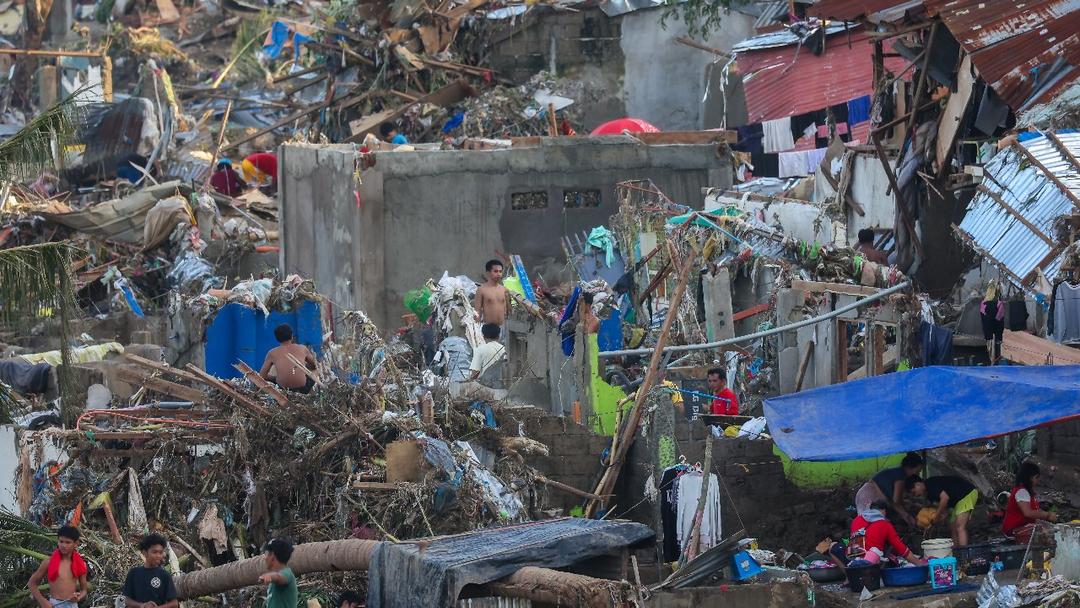 Philippines Declares Emergency After Typhoon Kills Over 140