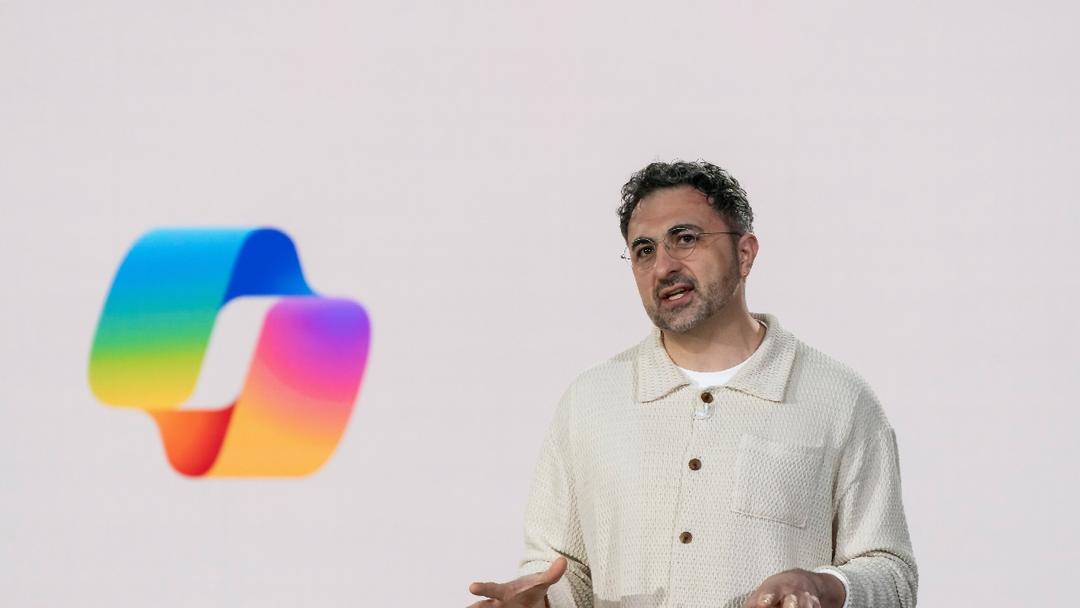 Microsoft AI Boss Warns of Growing Drive to Build Human-Replacing Superintelligence